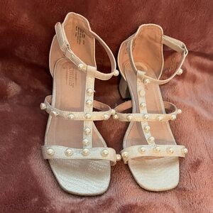 Girls healed dress sandals